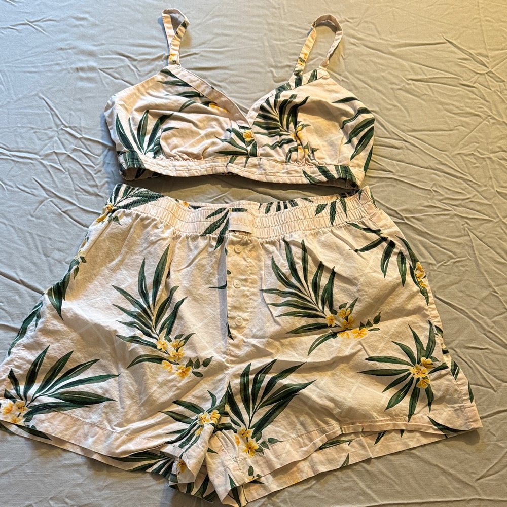 Old Navy Tropical Print PJ Bralette/Shorts Set (top and bottom included!)